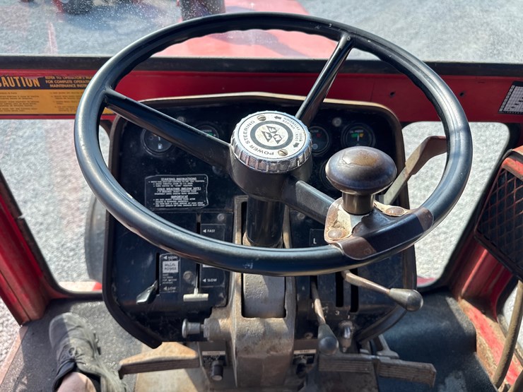massey-ferguson-1085-image-25