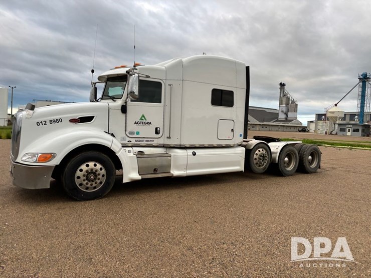 2012-peterbilt-386-image-18