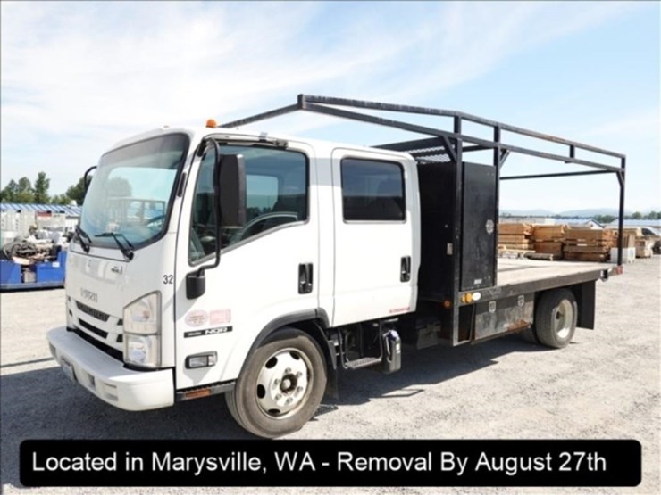 2018-isuzu-nqr-image-1