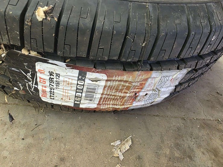 lt225/75r16-tire-on-7-bolt-rim,-new-image-2