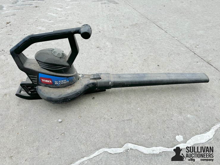 toro-51591-super-electric-leaf-blower-image-4