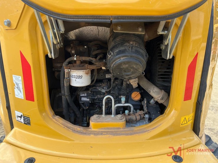 2022-deere-35g-image-14