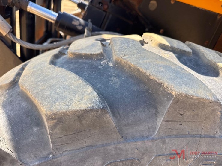 jcb-930-image-9