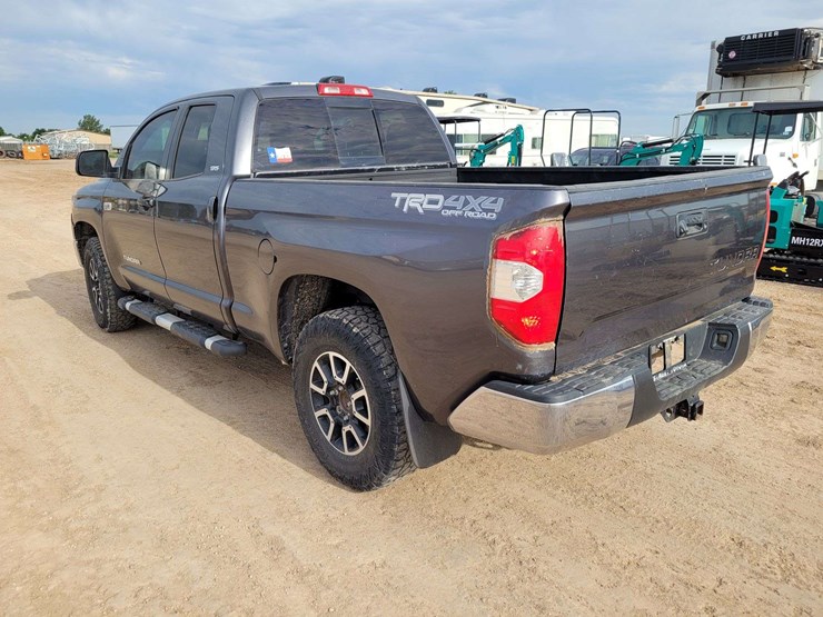 2019-toyota-tundra-sr5-image-4