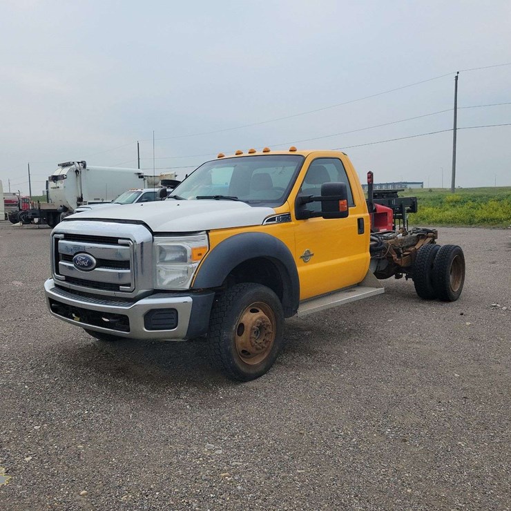 2011 FORD F550 XLT