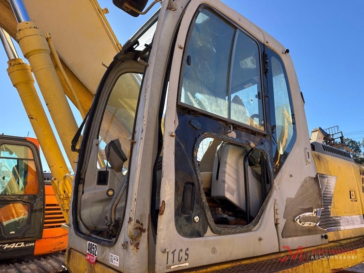 2003-kobelco-sk330-lc-image-17