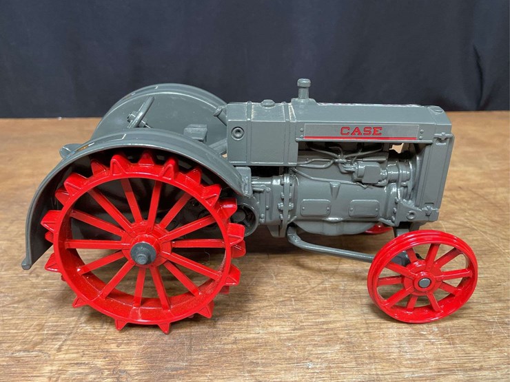 1/16-case-l-1992-wisconsin-state-fair-nib-ertl-image-9
