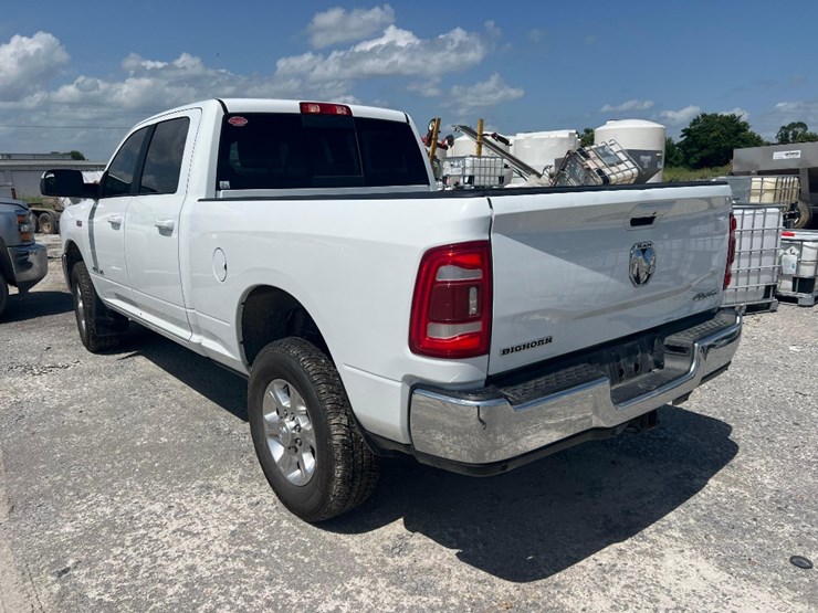 2022-dodge-2500-image-8