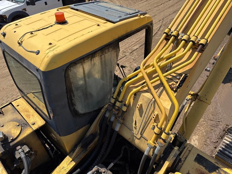 2005-komatsu-pc400-lc-7l-image-31