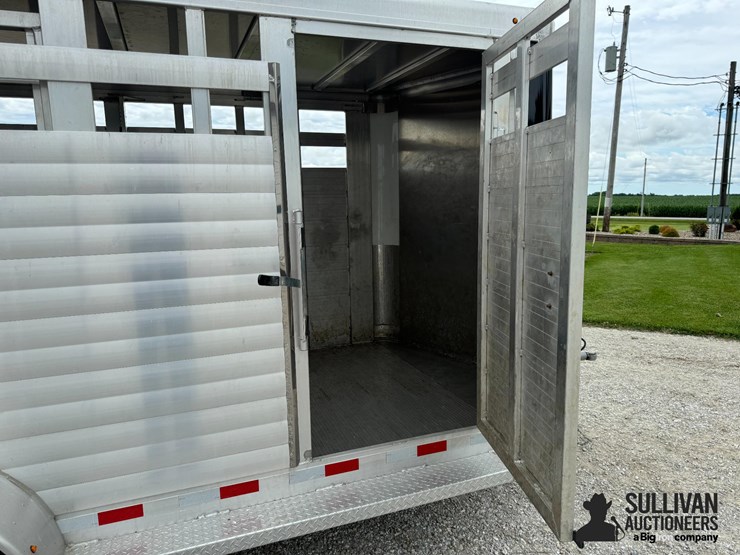 2015-travalong-16'-aluminum-t/a-livestock-trailer-image-19