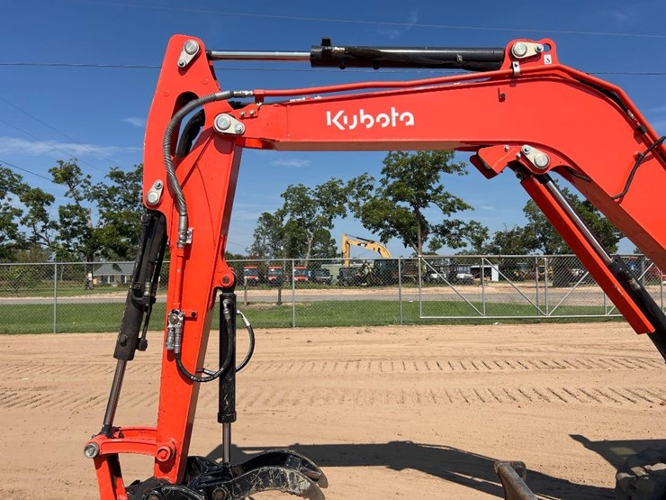 2022-kubota-kx040-4-image-22