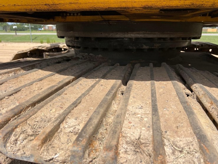 2013-komatsu-pc490-lc-10-image-35