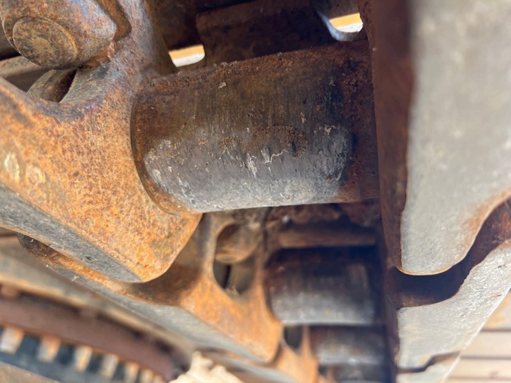 2022-caterpillar-335-image-13