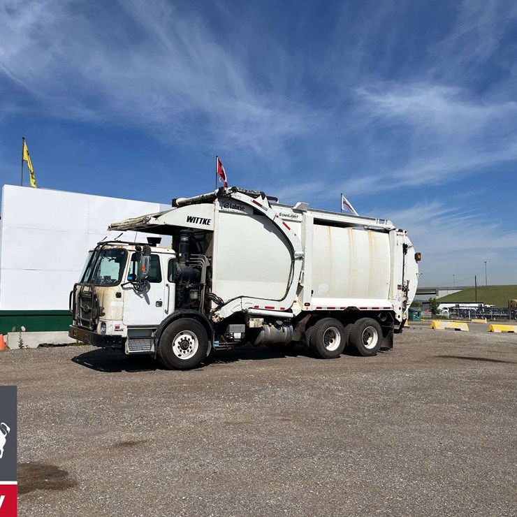2015 AUTOCAR XPEDITOR