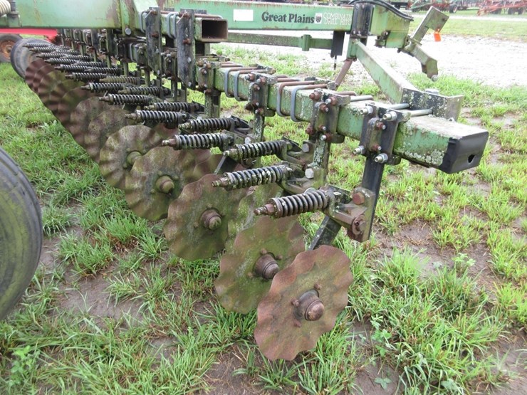 great-plains-grain-drill-image-3
