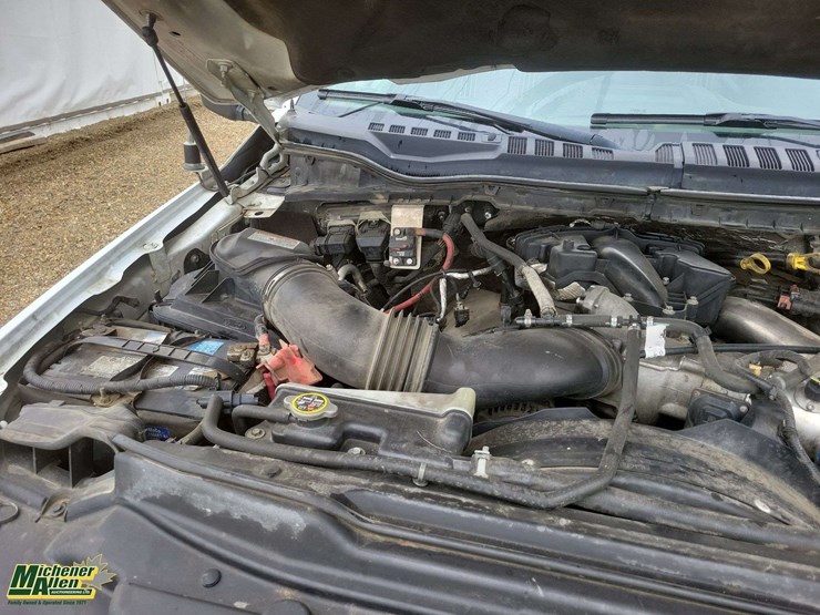 2018-ford-550-image-21