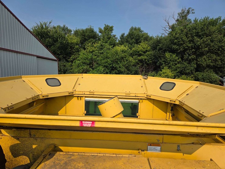 new-holland-tr87-image-25