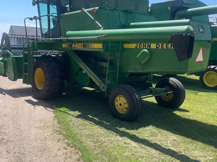 1978-john-deere-4420-image-2