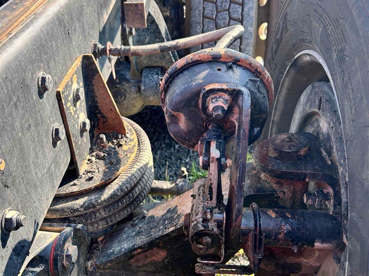 2019-western-star-sf4700-dump-truck-image-18