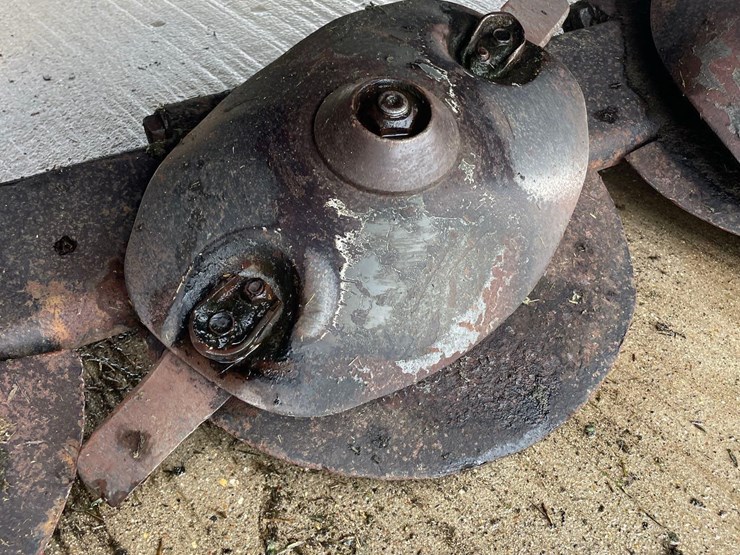 massey-ferguson-1330-image-24