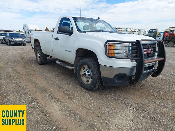 2012-gmc-sierra-2500hd-image-2