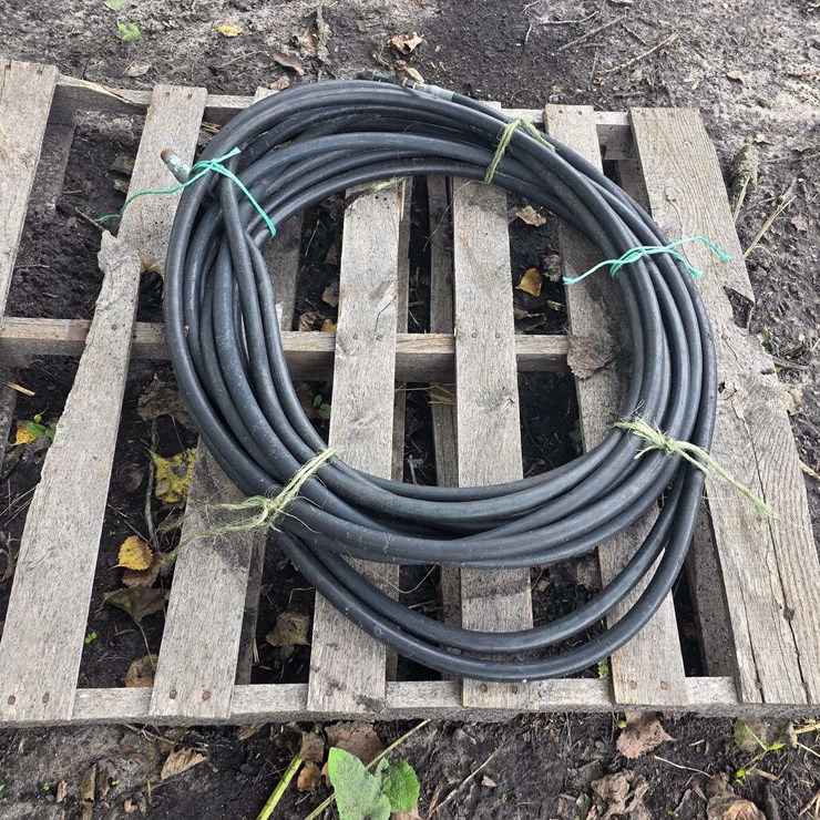Approx 177’ Rubber Propane Hose with Shut Off Valves