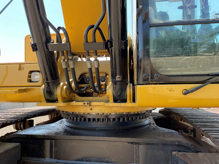 caterpillar-345c-image-27