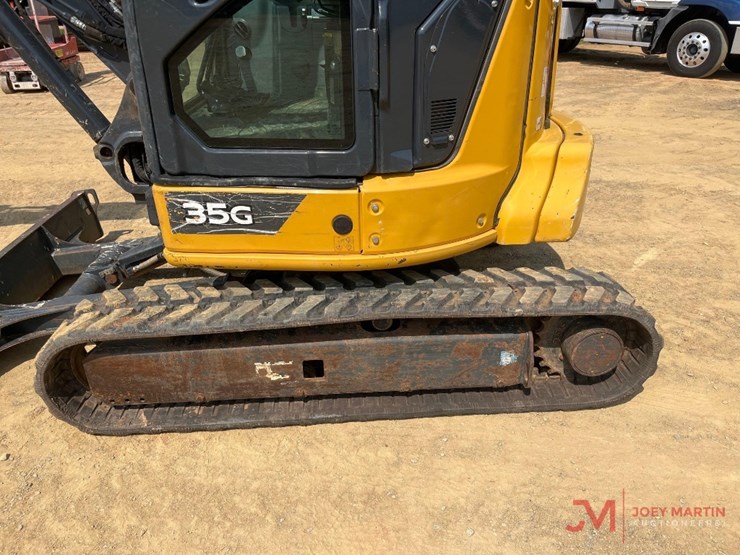 2022-deere-35g-image-8