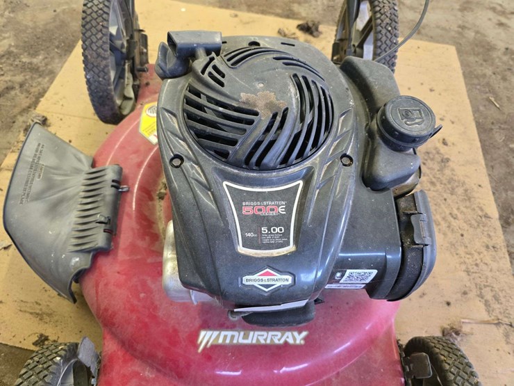 murray-5hp-push-mower,-has-not-ran-in-approx-20-years-image-5