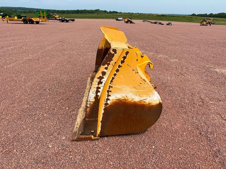 john-deere-100-image-3