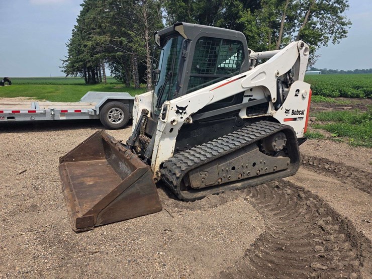 2013-bobcat-t750-image-14