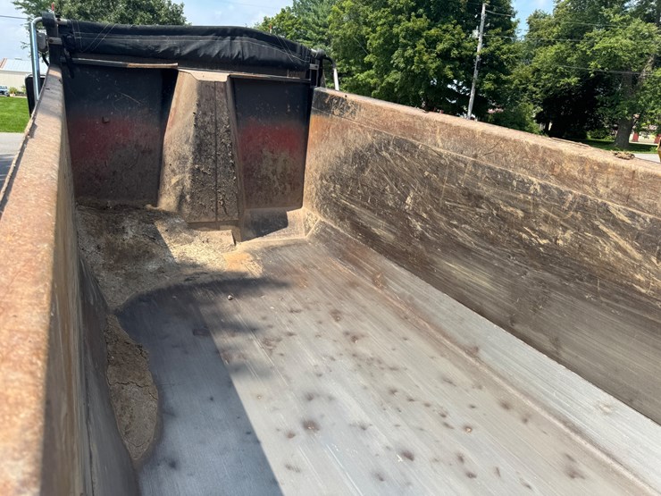 2018-western-star-4700sb-image-46