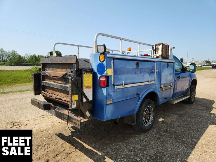 2008-gmc-sierra-2500hd-image-4