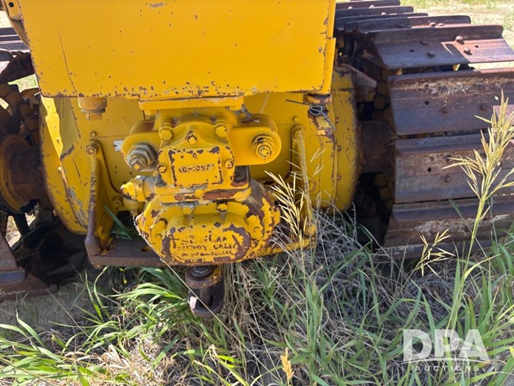 caterpillar-d4-image-25