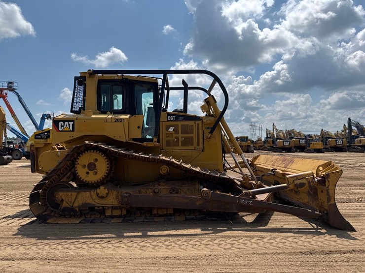 caterpillar-d6t-lgp-image-5