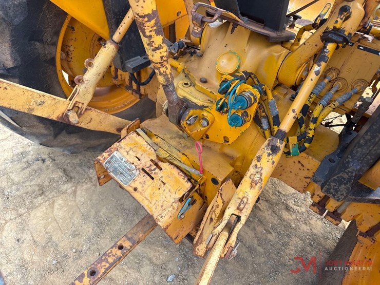john-deere-2155-image-14