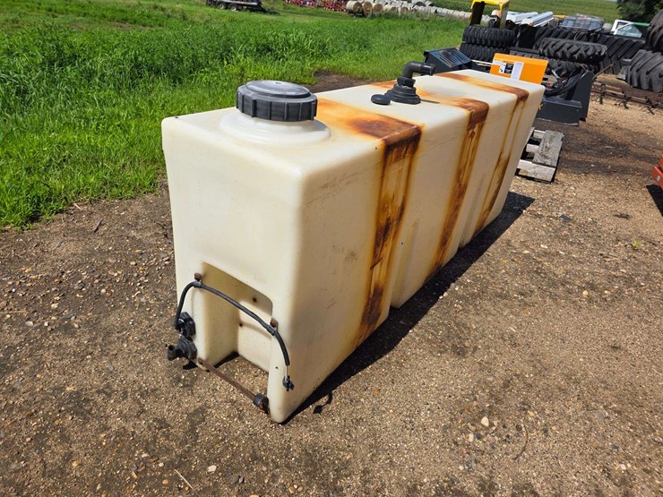 approx-70.5”-x-15”-x-25.5”-poly-tank-image-3