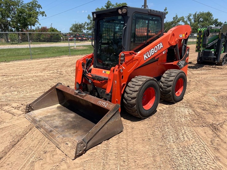 2020-kubota-ssv75-image-8