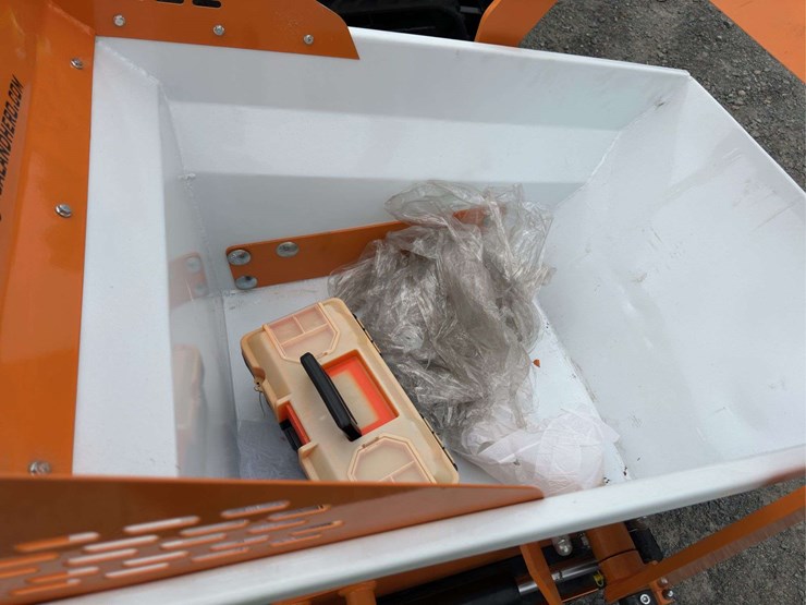 landhero-ldh--t380-self-loading-mini-tracked-dumper-(no-electric-start-pull-start-only)-image-9