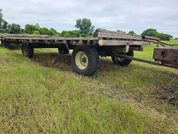john-deere-running-gear-with-rack,-rack-will-need-work,-11l-15-tires-on-6-bolt-rims,-extendable-hitc-image-2