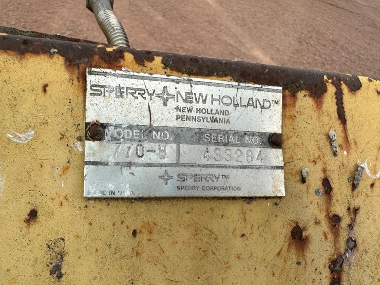 new-holland-770w-image-12