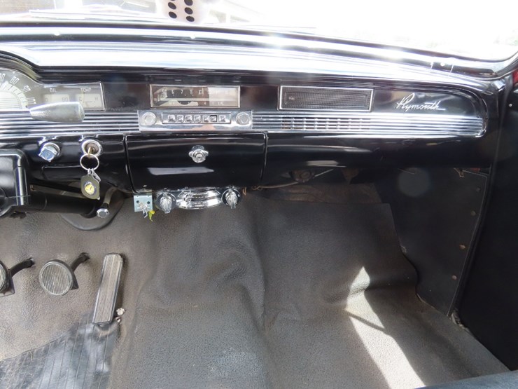 1953-plymouth-cranbrook-convertible-image-17