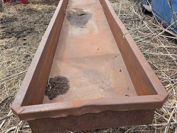 18’-steel-feed-bunk-image-2