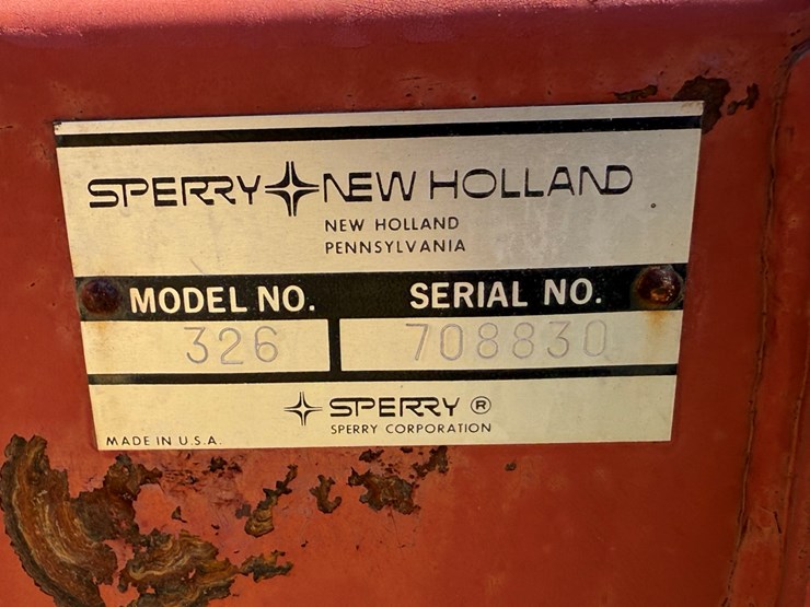 new-holland-326-image-6