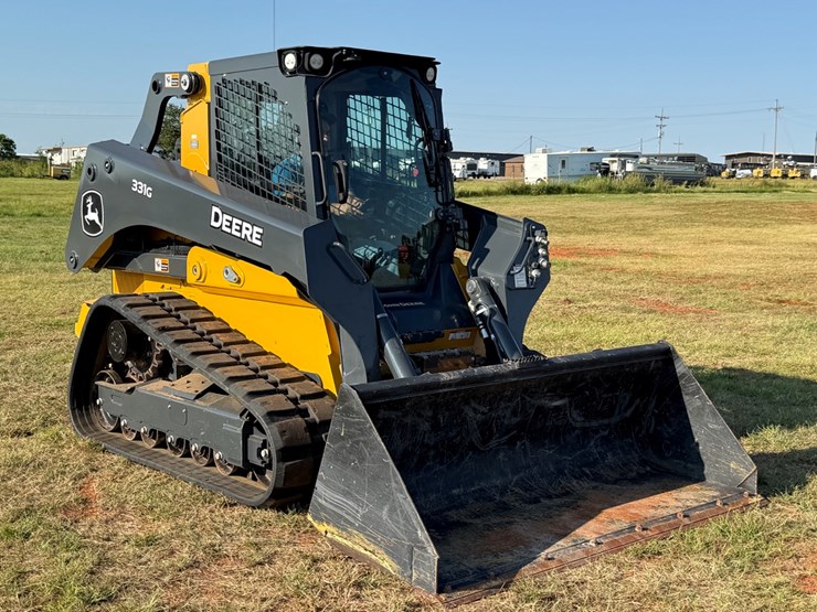 2023-deere-331g-image-1