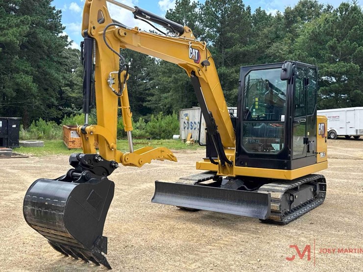 caterpillar-305.5-image-4