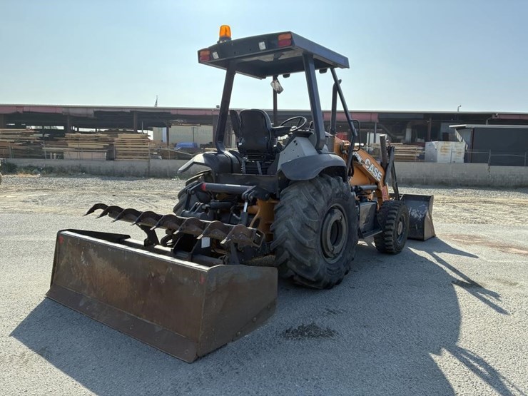 2021-case-570n-ep-image-3