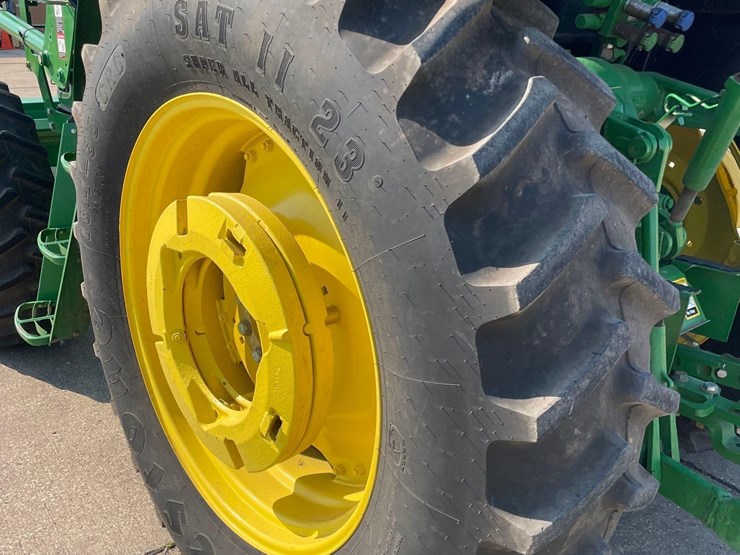 2015-john-deere-6115d-image-7
