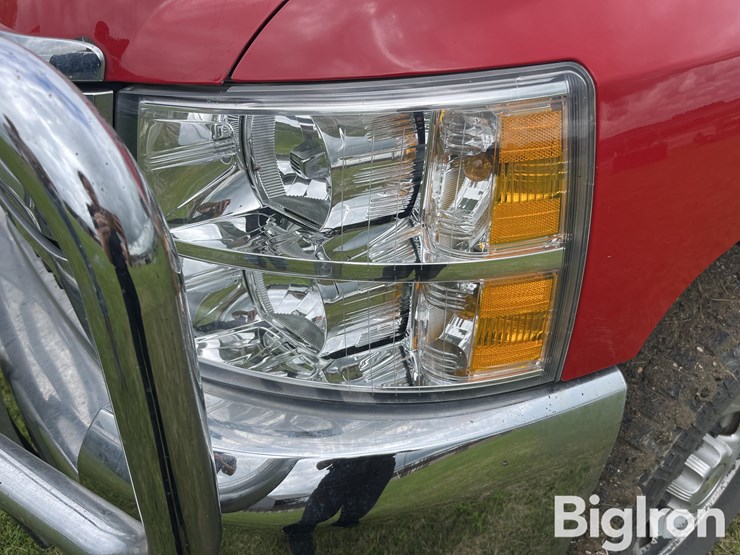 2010-chevrolet-silverado-3500-image-11