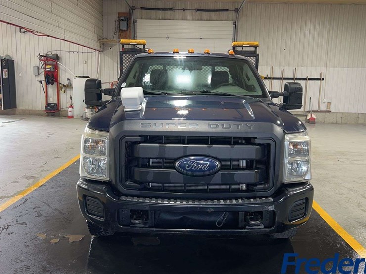 2014-ford-f350-image-8